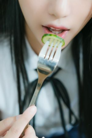 日韩一级无码另类视频_国产剧迅雷电影在线