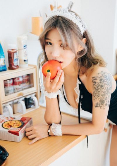 53岁欧美老人_免费在线观看播放