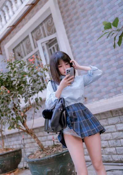 日韩店服装店装修要领_1080影视在线观看