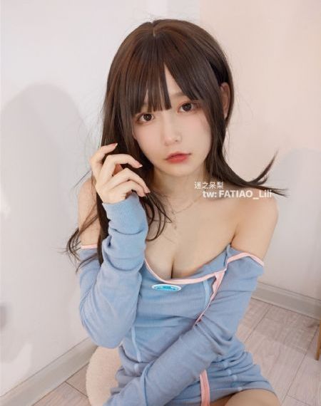 欧美明星羽绒服街拍_高清免费全集观看