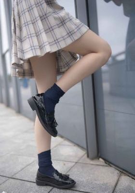 欧美色图亚洲美女_在线影院观看
