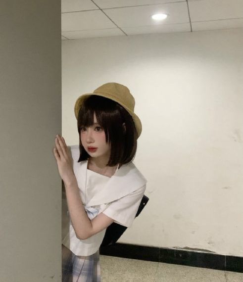 欧美女王鞭打男奴_影视大全免费在线观看播放