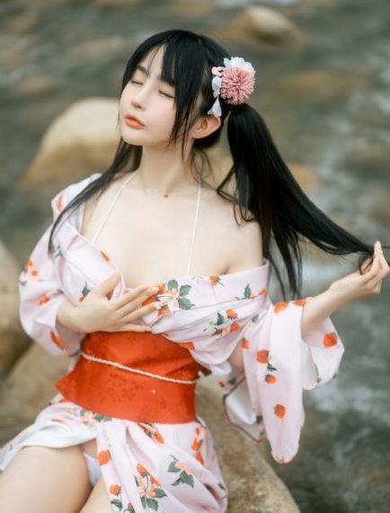 亚洲欧美综合精品色区_高清迅雷下载