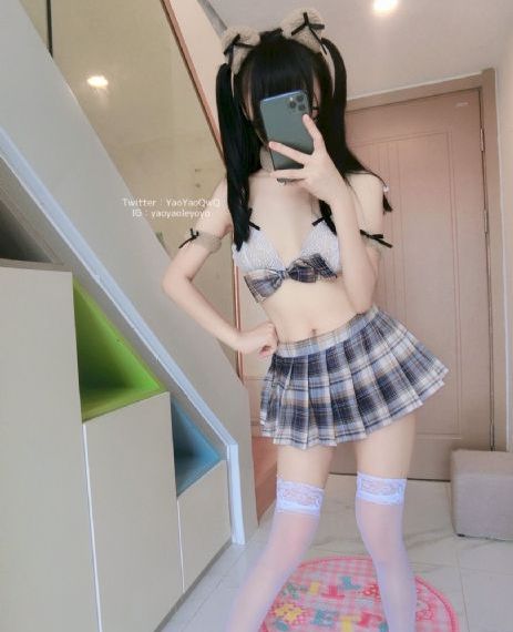 疯狂揉小泬到失禁高潮汗汗漫画_高清免费观看