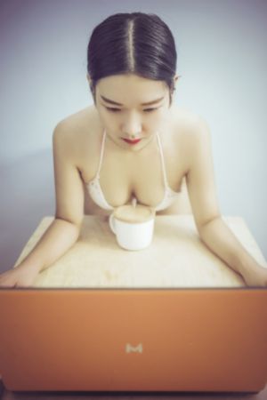 欧美健身网红身材_高清高清视频观看