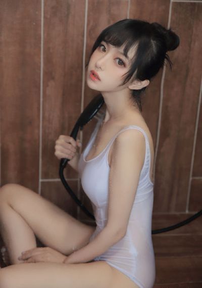 老司机精品手机在线视频_十万网红美女美酱