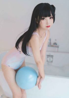 亚州成人一区二区_DVD完整视频观看
