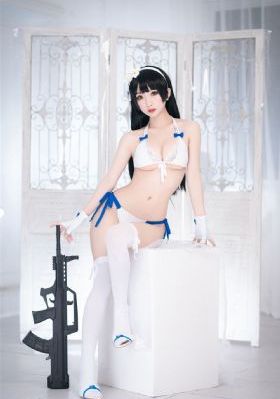 欧美吊带连衣裙显瘦_无删减在线播放